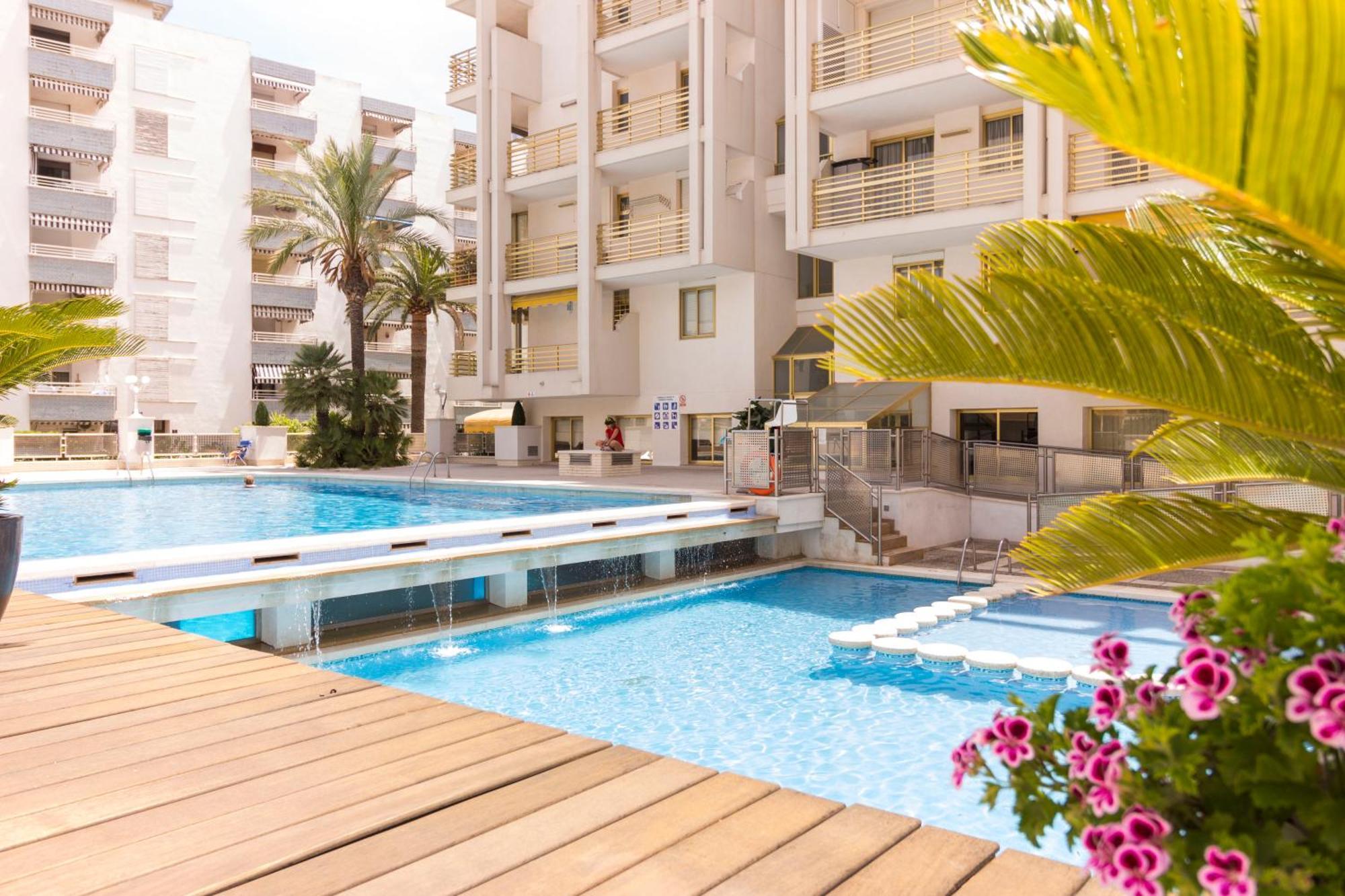 Novelty I Arysal 2 Apartment ซาลอว์ ภายนอก รูปภาพ