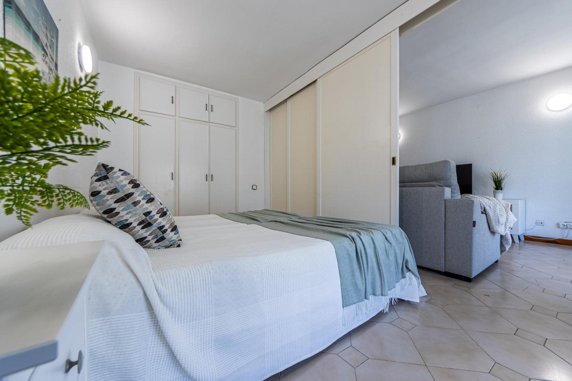 Novelty I Arysal 2 Apartment ซาลอว์ ภายนอก รูปภาพ