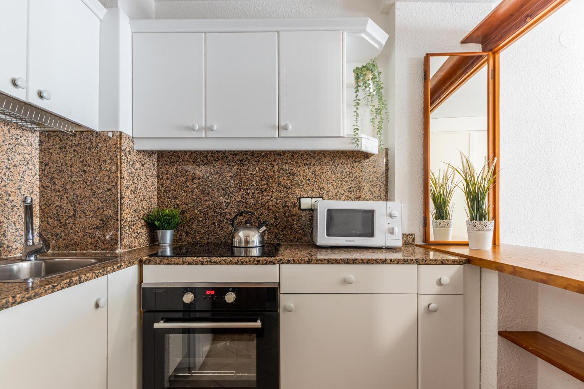 Novelty I Arysal 2 Apartment ซาลอว์ ภายนอก รูปภาพ