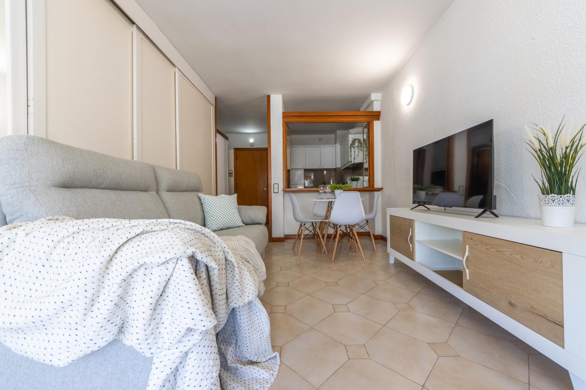 Novelty I Arysal 2 Apartment ซาลอว์ ภายนอก รูปภาพ